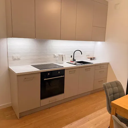 Forest Vii Aleje Jerozolimskie Apartmán