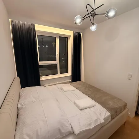 Forest Vii Aleje Jerozolimskie Apartmán