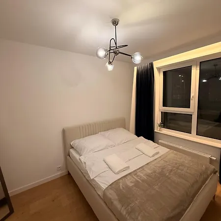 Forest Vii Aleje Jerozolimskie * Varşova